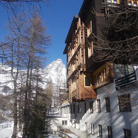 Otel Valdotain
